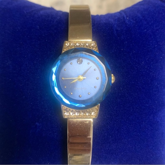 Allude Accessories - Ladies fashion watch